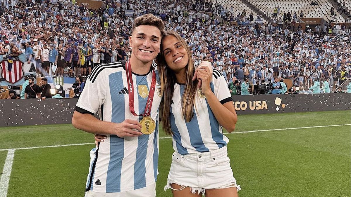 Fans Ramai-ramai Bikin Petisi agar Pemain Argentina Julian Alvares Putuskan Pacarnya, Penyebabnya Sepele